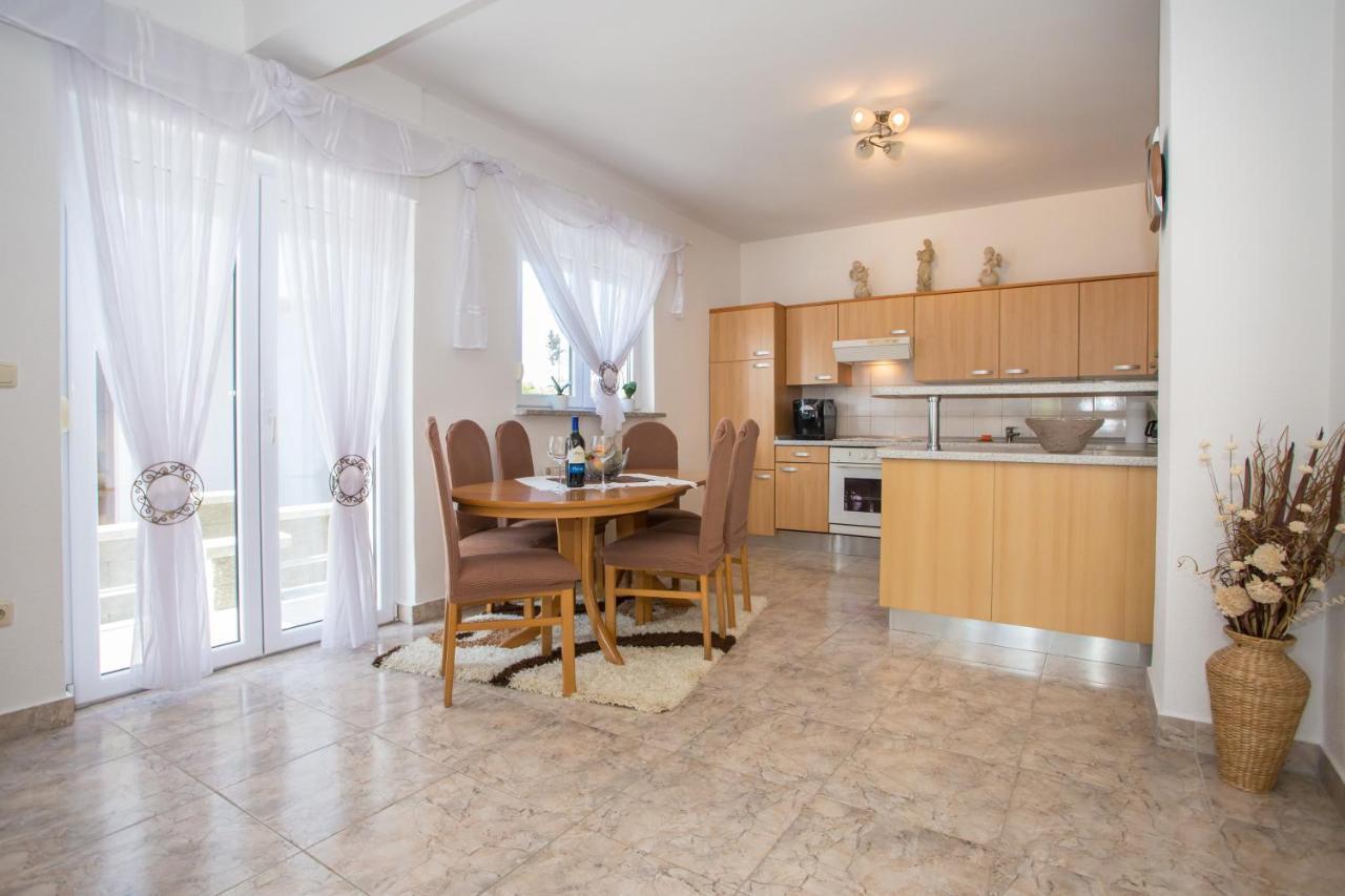 App Rosi Apartman Poreč Kültér fotó