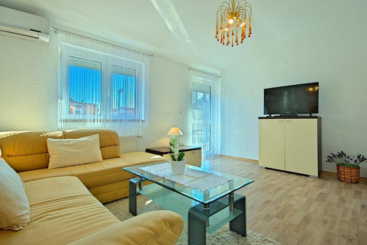 App Rosi Apartman Poreč Kültér fotó