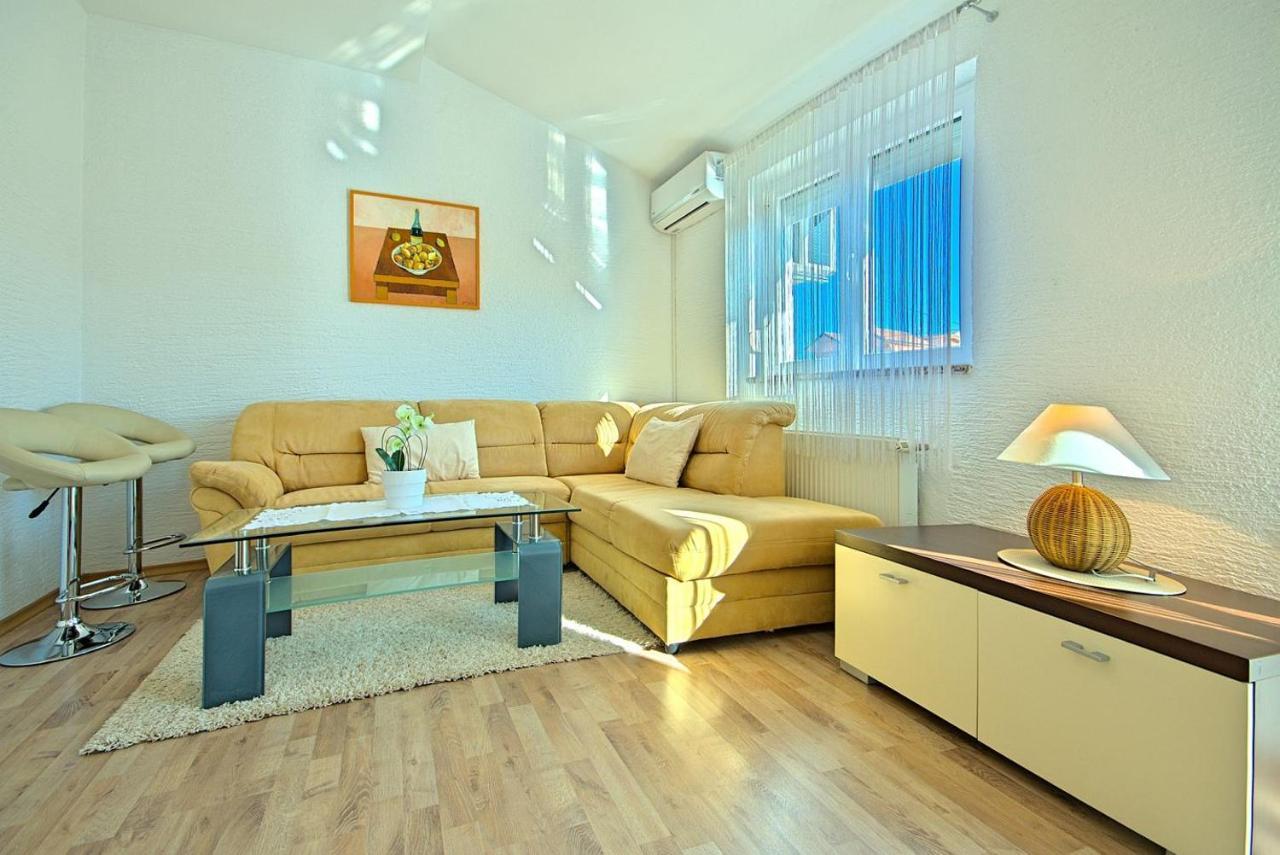 App Rosi Apartman Poreč Kültér fotó